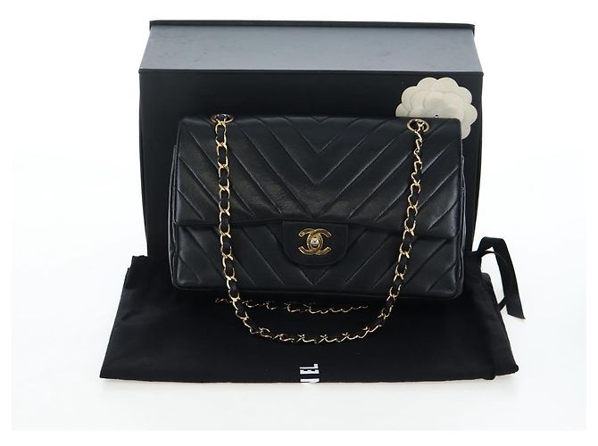CHANEL V-stitch Chevron Double Flap Matelasse 25 Chain Shoulder Auth BA15583V Negro - vista 12