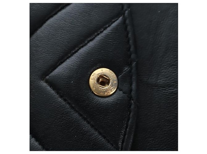 CHANEL V-stitch Chevron Double Flap Matelasse 25 Chain Shoulder Auth BA15583V Negro - vista 25