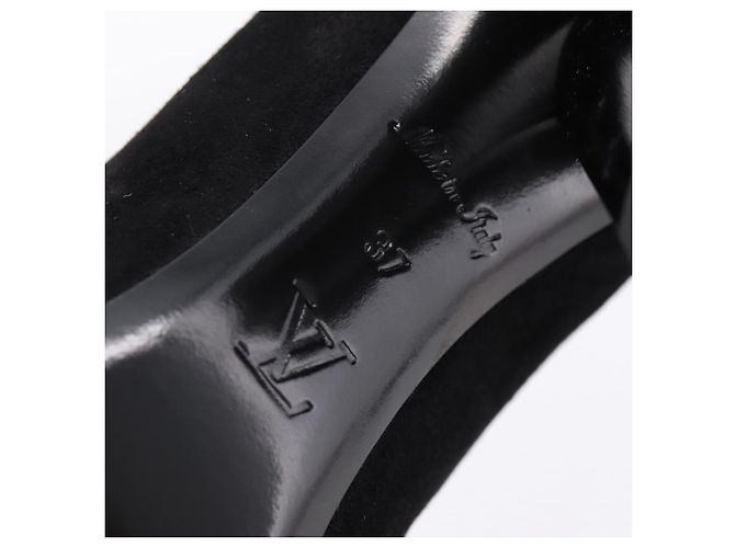 LOUIS VUITTON Botines de Gamuza 37 Negro LV Auth 204943M - vista 10