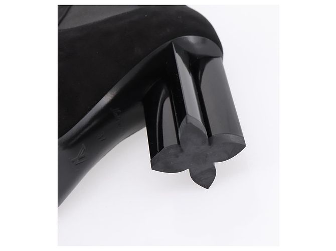 LOUIS VUITTON Botines de Gamuza 37 Negro LV Auth 204943M - vista 20