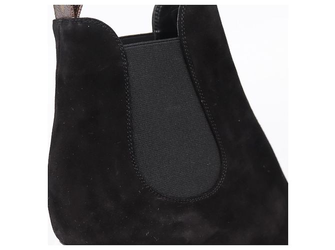 LOUIS VUITTON Botines de Gamuza 37 Negro LV Auth 204943M - vista 23