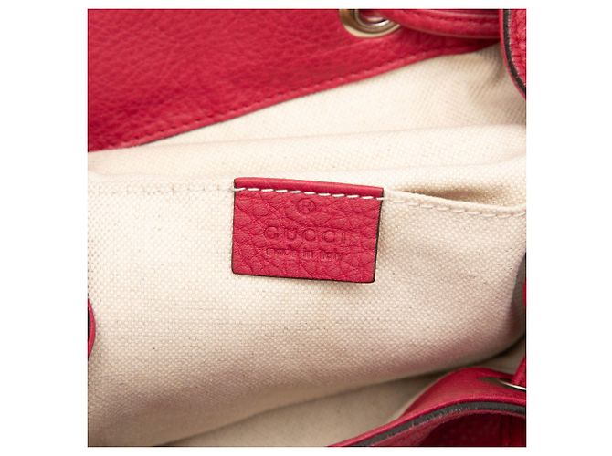 Bamboo Zaino Gucci Large in pelle di vitello rosso con nappina in bambù e coulisse - vista 5