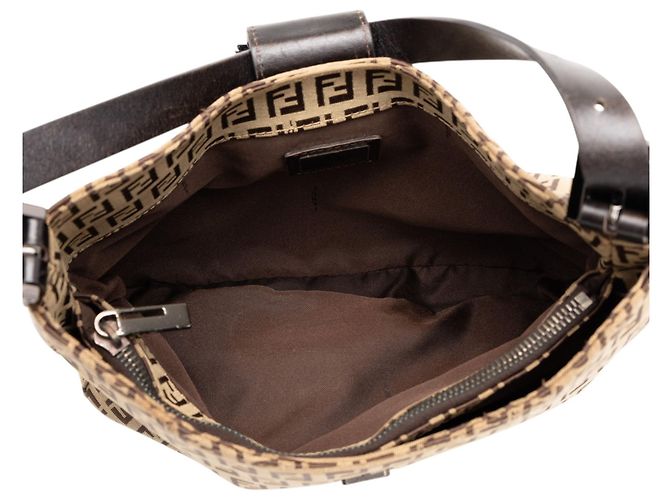 Borsa a tracolla Fendi Zucchino Canvas marrone - vista 4