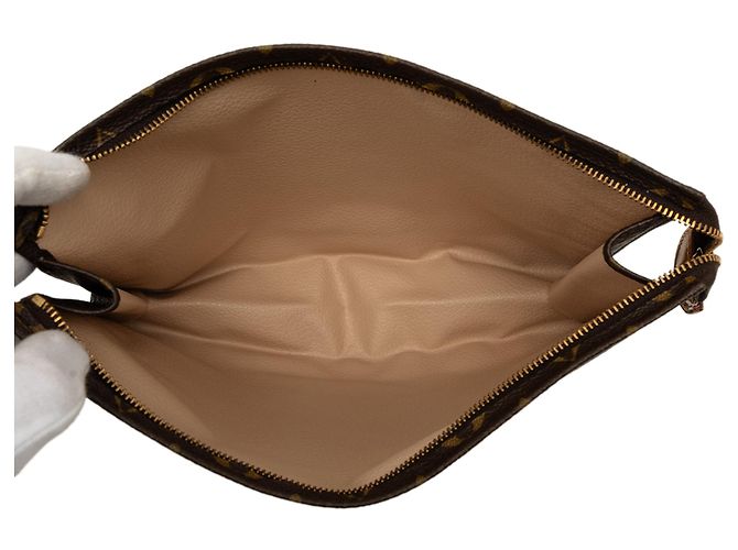 Beauty case Louis Vuitton Monogram marrone 26 Clutch Bag - vista 4