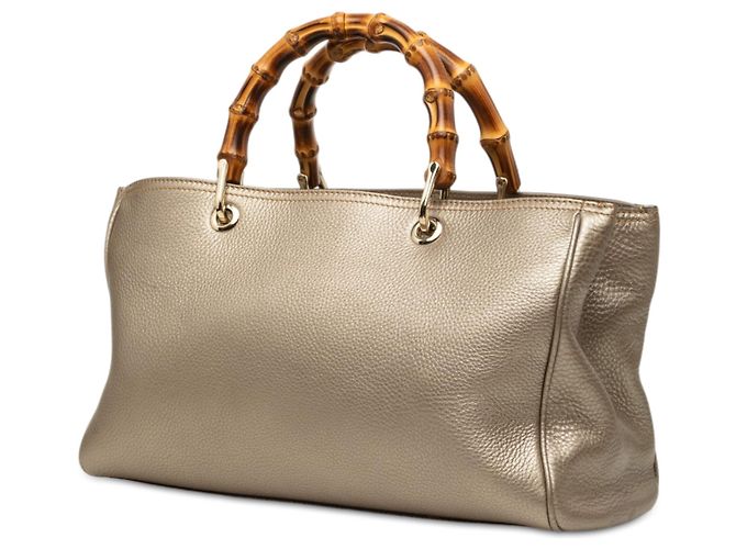 Bamboo Borsa Gucci Medium Shopper Satchel in pelle di vitello dorata con bambù D'oro - vista 2