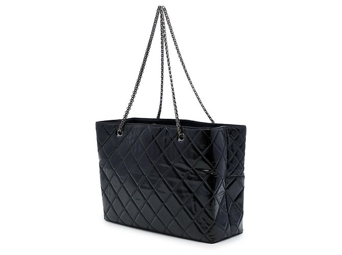 Borsa Tote Chanel Reissue 2.55 in vernice matelassé nera Nero - vista 2
