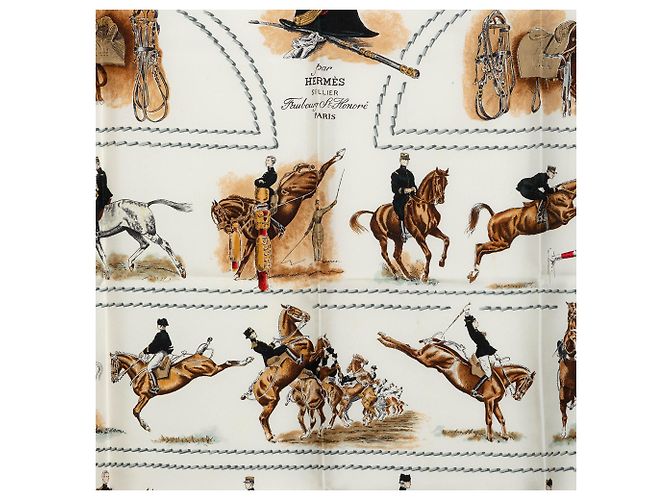 Lenço de seda Hermès Cadre Noir branco 90 Scarves - vista 8