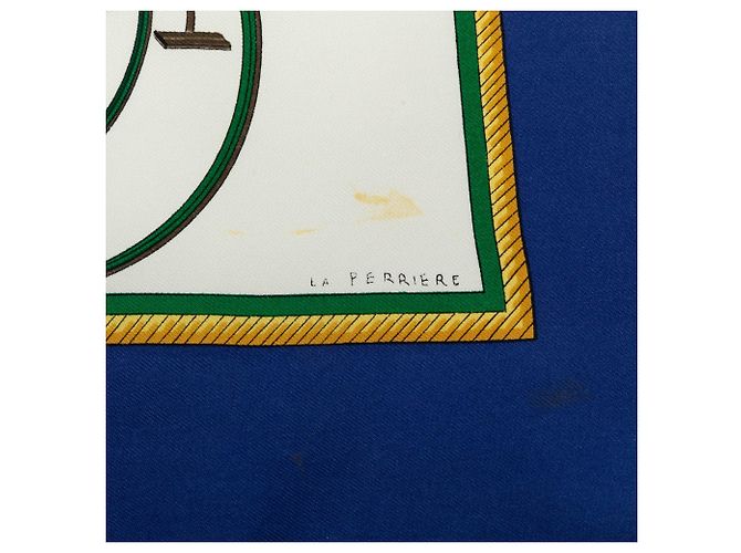 Carré di seta Hermès Les Voitures a Transformation Bianco 90 - vista 3