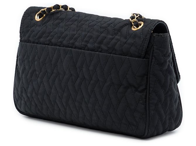 Prada Impuntu Tessuto Schultertasche mit Klappe und Kette in Schwarz - Ansicht 2