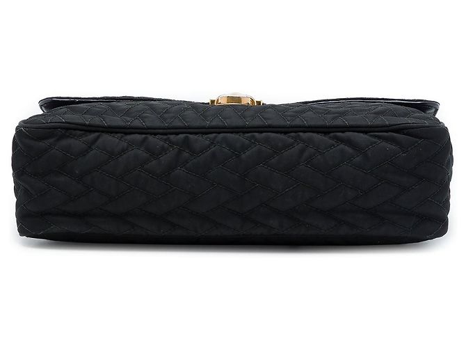 Prada Impuntu Tessuto Schultertasche mit Klappe und Kette in Schwarz - Ansicht 3