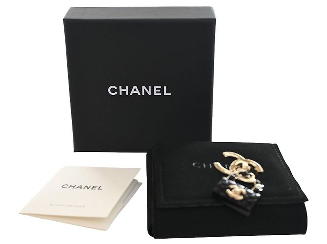 Gold Chanel CC vergoldete gesteppte Emaille-Flap-Bag Brosche Golden - Ansicht 8