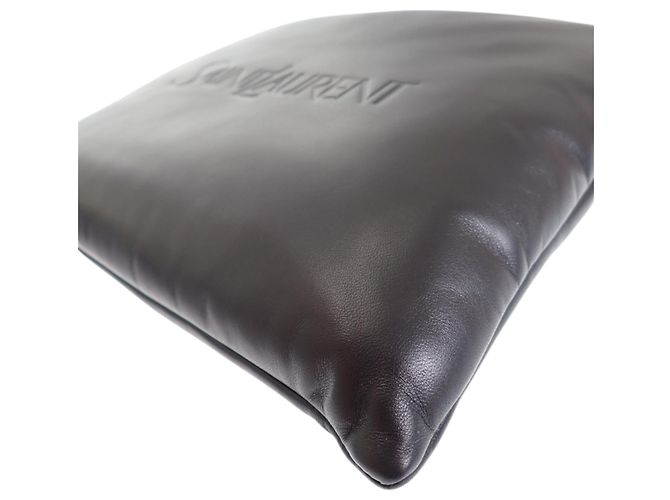 Autre Marque Borsa a pochette Puffy Pouch Large in pelle di agnello nera Saint Laurent Nero - vista 11