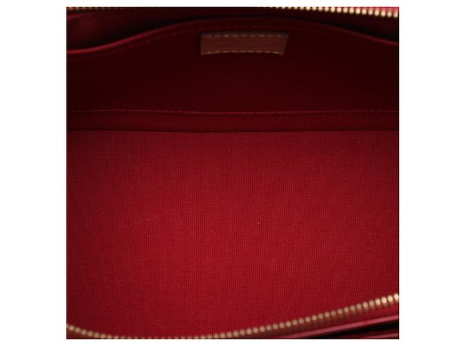 Borsa a tracolla Louis Vuitton Monogram Vernis Rosewood Avenue rossa Rosso - vista 4