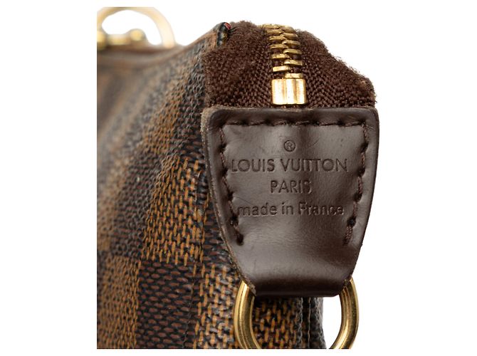 Borsa a mano Louis Vuitton Damier Ebene Mini Pochette Accessoires Marrone - vista 5