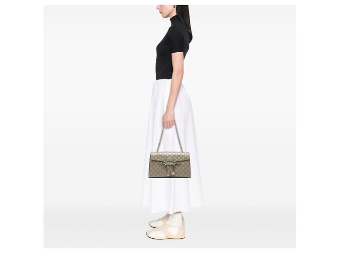 Bolsa de Ombro Gucci Emily Medium Guccissima Dourada Dourado - vista 5