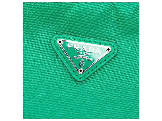 Borsa a tracolla Prada Mini Tessuto Re Edition 2000 Verde - vista 5