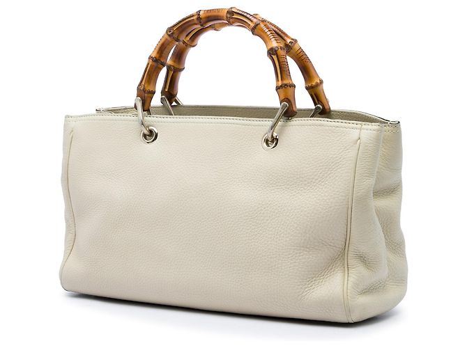 Bamboo Bolsa Shopper Satchel Gucci Medium em couro de bezerro branco com bambu - vista 2