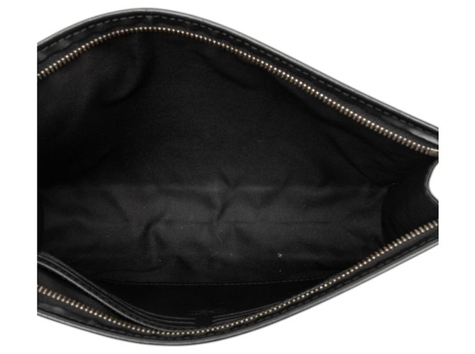 Bolso de mano Louis Vuitton Monogram Eclipse Reverse Pochette Voyage MM Gris - vista 4