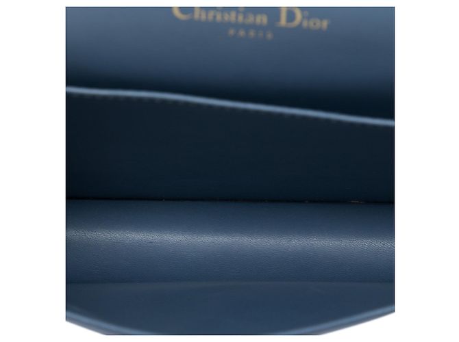 Autre Marque Pouch Lady Dior in vernice Cannage blu con catena e tracolla - vista 4