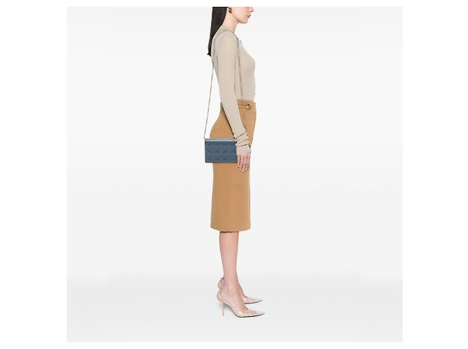 Autre Marque Pouch Lady Dior in vernice Cannage blu con catena e tracolla - vista 6