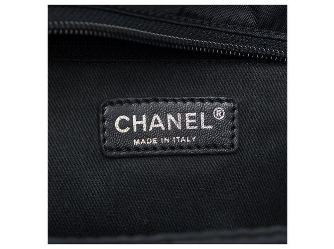Borsa tote in nylon trapuntato Chanel Paris New York nera Nero - vista 5