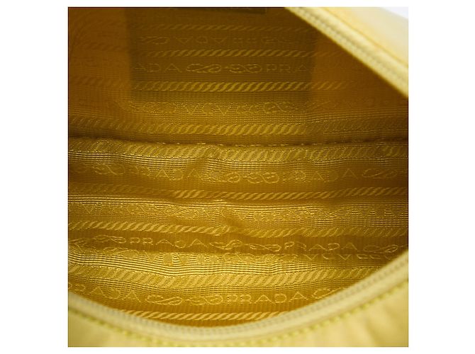 Bolsa de Ombro Prada Mini Tessuto Re Edition 2000 Amarela Amarelo - vista 4