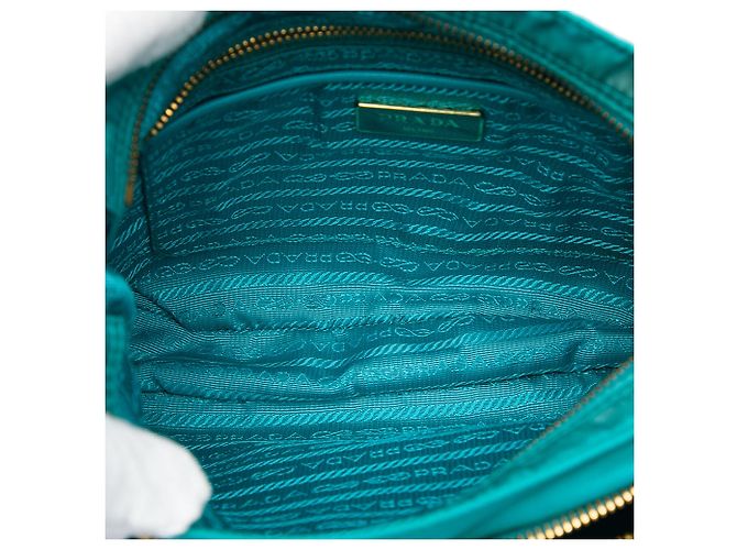 Borsa a tracolla Prada in Tessuto blu con rifiniture in Saffiano e chiusura a zip - vista 4