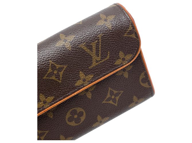 Bolso cinturón Louis Vuitton Monogram Pochette Florentine Marrón Castaño - vista 5