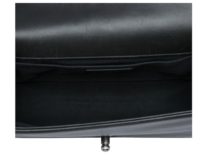 Borsa a tracolla Chanel Boy Flap in pelle d'agnello matelassé, nera, dimensione Old Medium Nero - vista 4