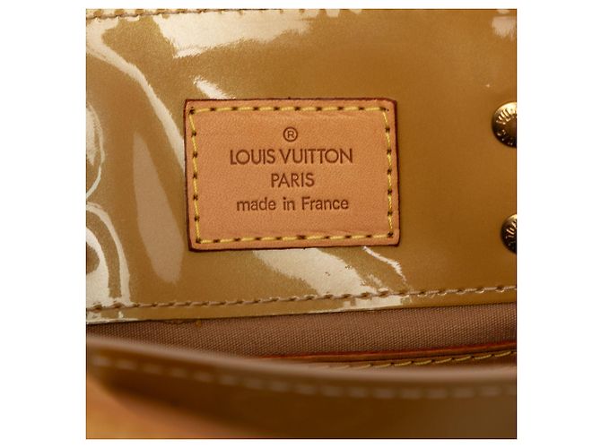 Bolsa Louis Vuitton Monogram Vernis Reade PM Bege - vista 5