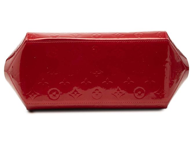 Borsa a tracolla Louis Vuitton Monogram Vernis Sherwood PM rossa Rosso - vista 3