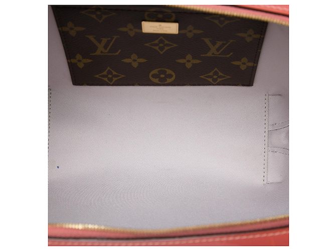Borsa a tracolla Louis Vuitton Vernis Miroir Venice Rosa - vista 4