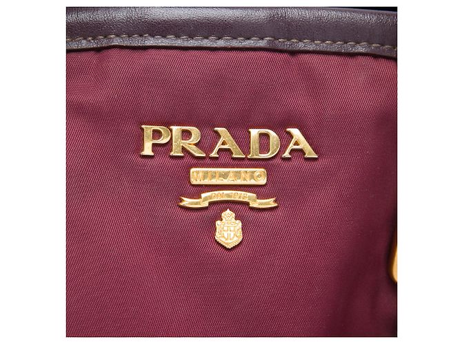 Rote Prada Soft Calf Trimmed Tessuto Handtasche - Ansicht 5