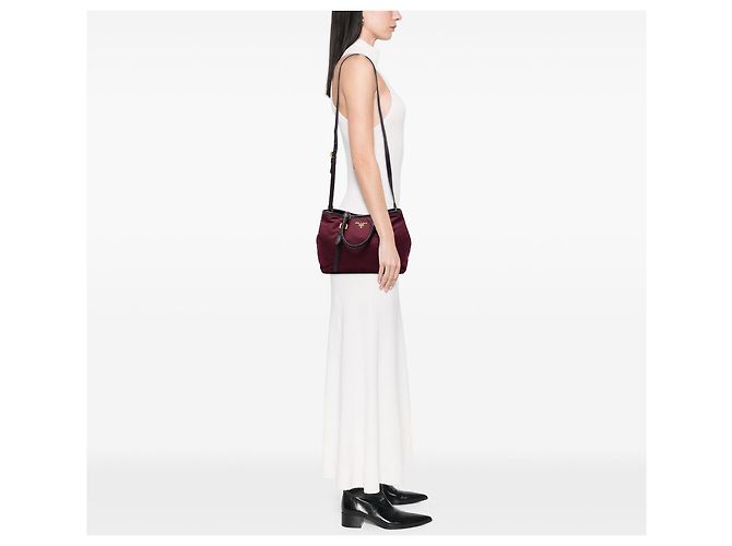 Rote Prada Soft Calf Trimmed Tessuto Handtasche - Ansicht 6