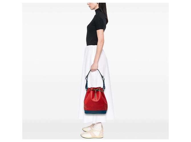 Borsa a secchiello Louis Vuitton Epi Tricolor Noe GM rossa Rosso - vista 6