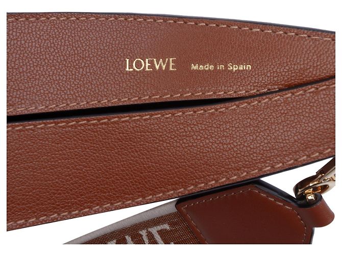 Bolsa Luna Hobo Small em couro marrom LOEWE - vista 5