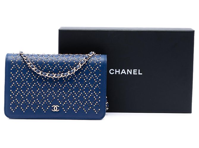 Borsa a tracolla Chanel CC in lambskin blu con borchie Wallet On Chain - vista 7