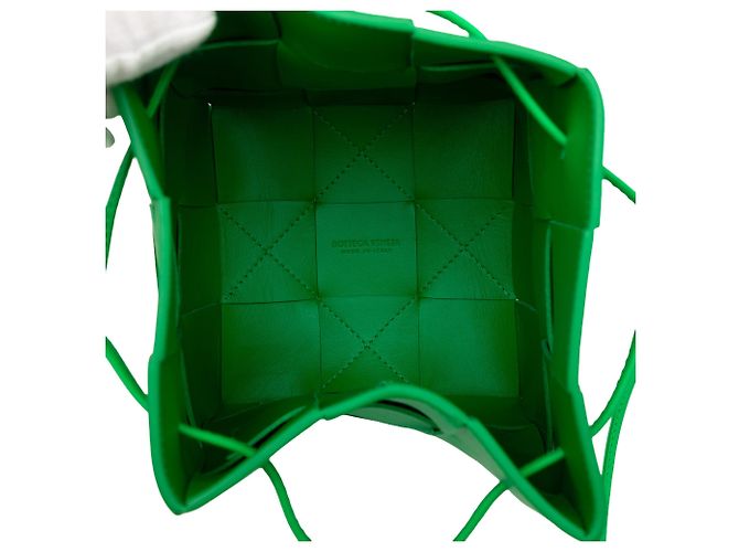 Borsa secchiello Bottega Veneta Small Nappa Maxi Intrecciato Cassette Verde - vista 4