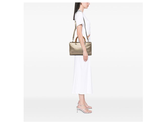 Bamboo Borsa Gucci Medium Shopper Satchel in vitello dorata con bambù D'oro - vista 6