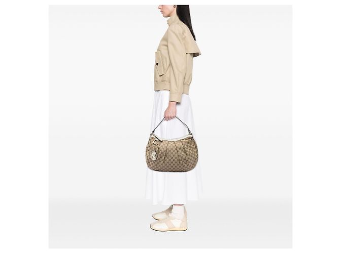Borsa a tracolla Gucci GG Canvas Sukey Beige - vista 5