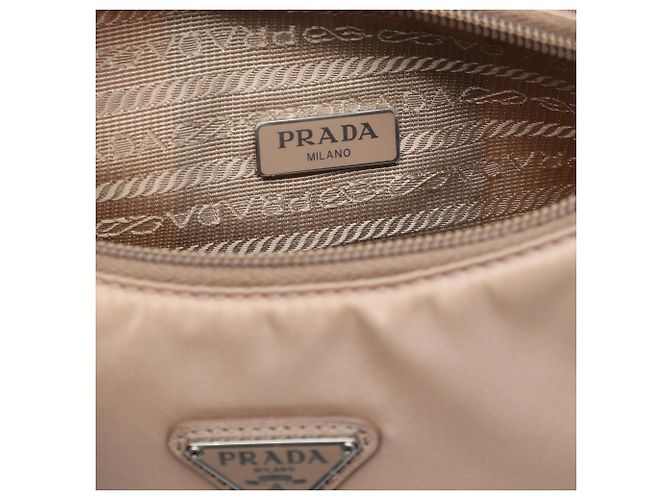 Borsa a tracolla Prada Mini Tessuto Re Edition 2000 Beige - vista 5