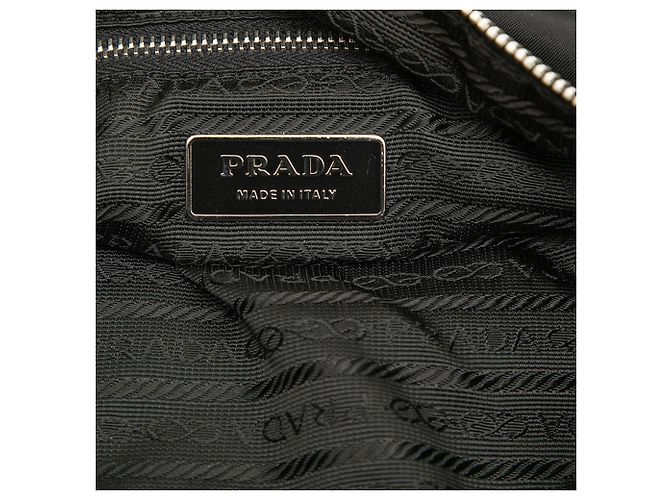 Bolsa Tiracolo Prada em Tessuto com Acabamento em Vitello Preta com Zíper Preto - vista 5