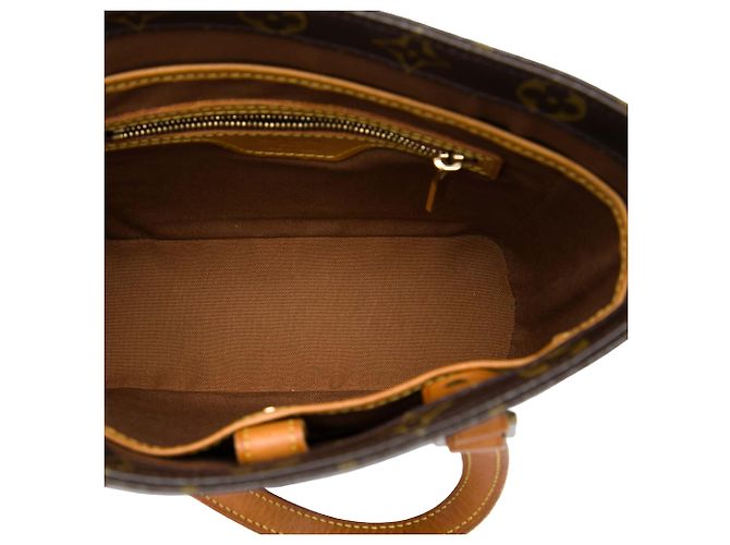Brown Louis Vuitton Monogram Vavin PM Handbag - view 4