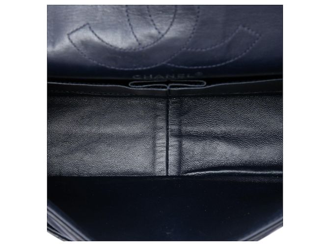 Borsa a tracolla Chanel Reissue 2.55 Double Flap 226 in pelle di vitello matelassé blu - vista 4