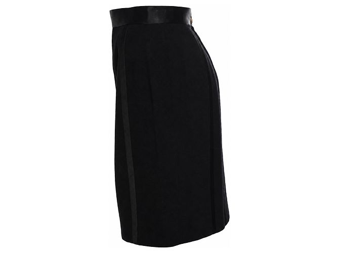 Chanel, schwarzer Wollrock mit Satinbesatz - Ansicht 3