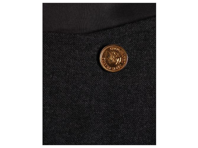 Chanel, traje de lana gris con botones dorados - vista 7