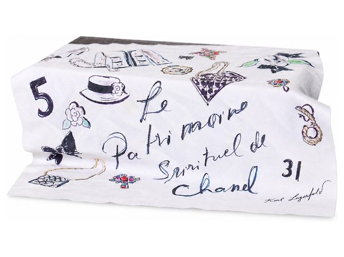 Chanel, Braune runde Schildpatt-Sonnenbrille mit Perle - Ansicht 9