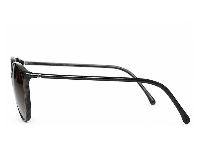 Chanel, Braune runde Sonnenbrille mit Grafikprint - Ansicht 4