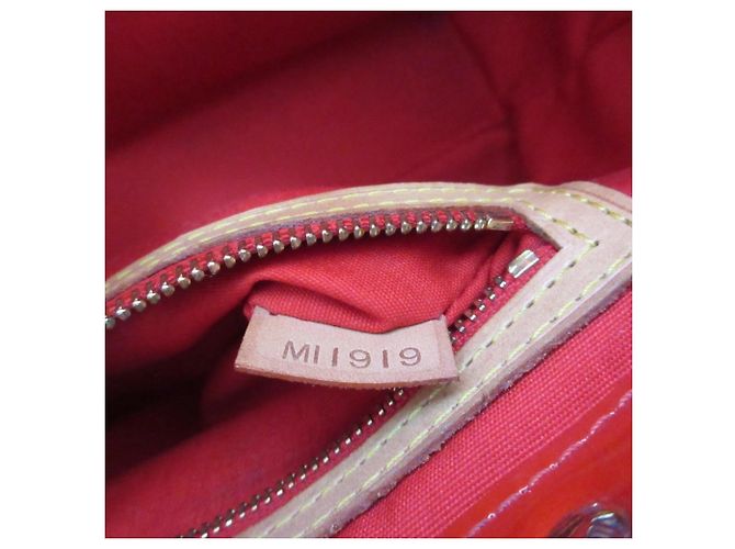 Bolso Louis Vuitton Monogram Vernis Lead PM Roja - vista 9