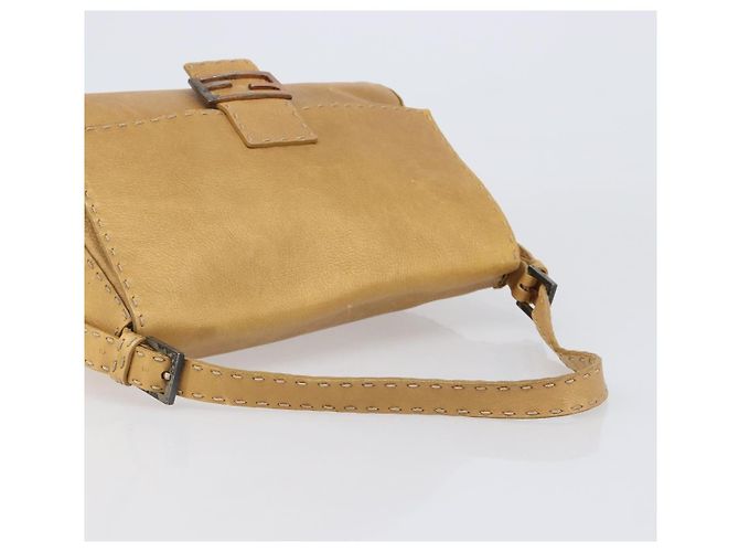 Fendi Selleria Leather Medium Marrone - vista 7